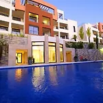 別荘 Luxurius Penthouse With Large Terrace And マルベーリャ