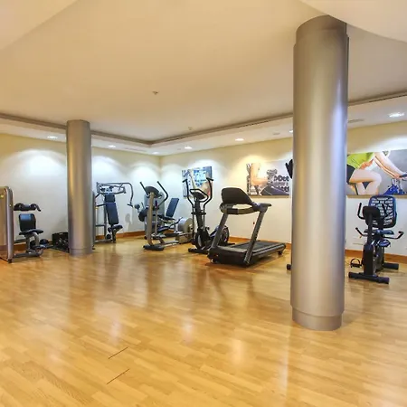 Luxurius Penthouse With Large Terrace And 度假居